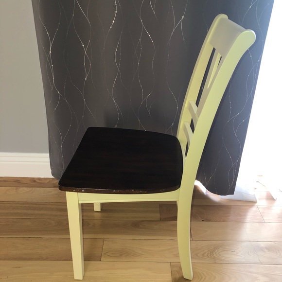 Chairs - Picture 3 of 3